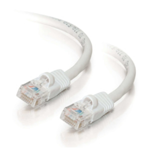 Cables To Go 10m Cat5e Booted Unshielded (UTP) netwerkpatchkabel - wit