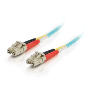 Cables To Go 2 m LC-LC 10Gb 50/125 OM3 Duplex Multimode PVC glasvezelkabel (LSZH) - Aqua